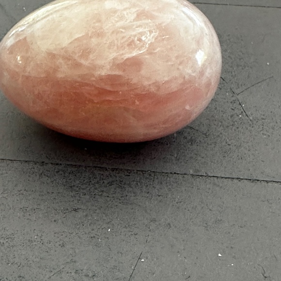 Rose Quarts Chrystal Egg New - Picture 4 of 5